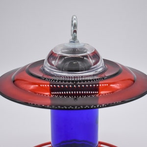 Hummingbird Feeder Bee Proof with choice of 8 oz Clear or Cobalt Bottle with Red Glass Plate Bild 6