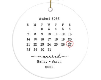 Married Ornament Wedding Gift Wedding Date ornament Calendar Anniversary Gift Our First Christmas Newlywed Gift Engagement Gift