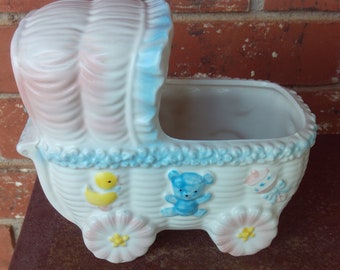 Vintage Napcoware Musicial Cradle, Bassinet, Nursey Planter Baby, Baby Bassinet, Baby Decorations, Vintage Baby Decoration, Baby Shower Deco