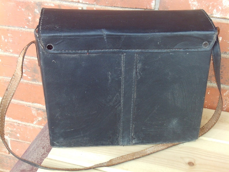 Vintage Polaroid Model 330 Land Camera, Polaroid Vintage Camera, Vintage Photography, Camera Collector image 8