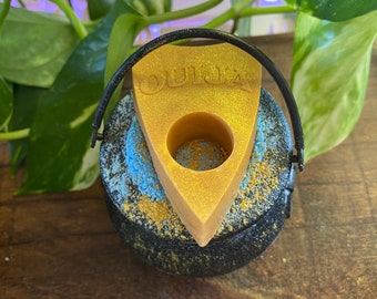 Tea Leaf Reading Bath Bomb