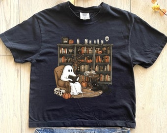 boxy cropped tee comfort colors librarian ghost shirt - boxy crop top - reading ghost horror books librarian halloween shirt - book lover