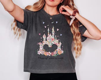boxy cropped comfort colors mouse friends shirt - mouse and friends - family trip - summer shirts girls best day ever shirt happiest place