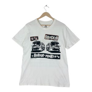 Vintage Horror Punks “No Future” / Sex Pistols-Inspired Pretty Vacant Graphic – White Cotton T-Shirt – Punk Rock / Anarchy Aesthetic– Size M