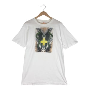 Vintage 90er Jahre Anime / Peter Pan & Hulk inspirierter Charakter T-Shirt – Grafische Streetwear / Weißes T-Shirt / Größe M