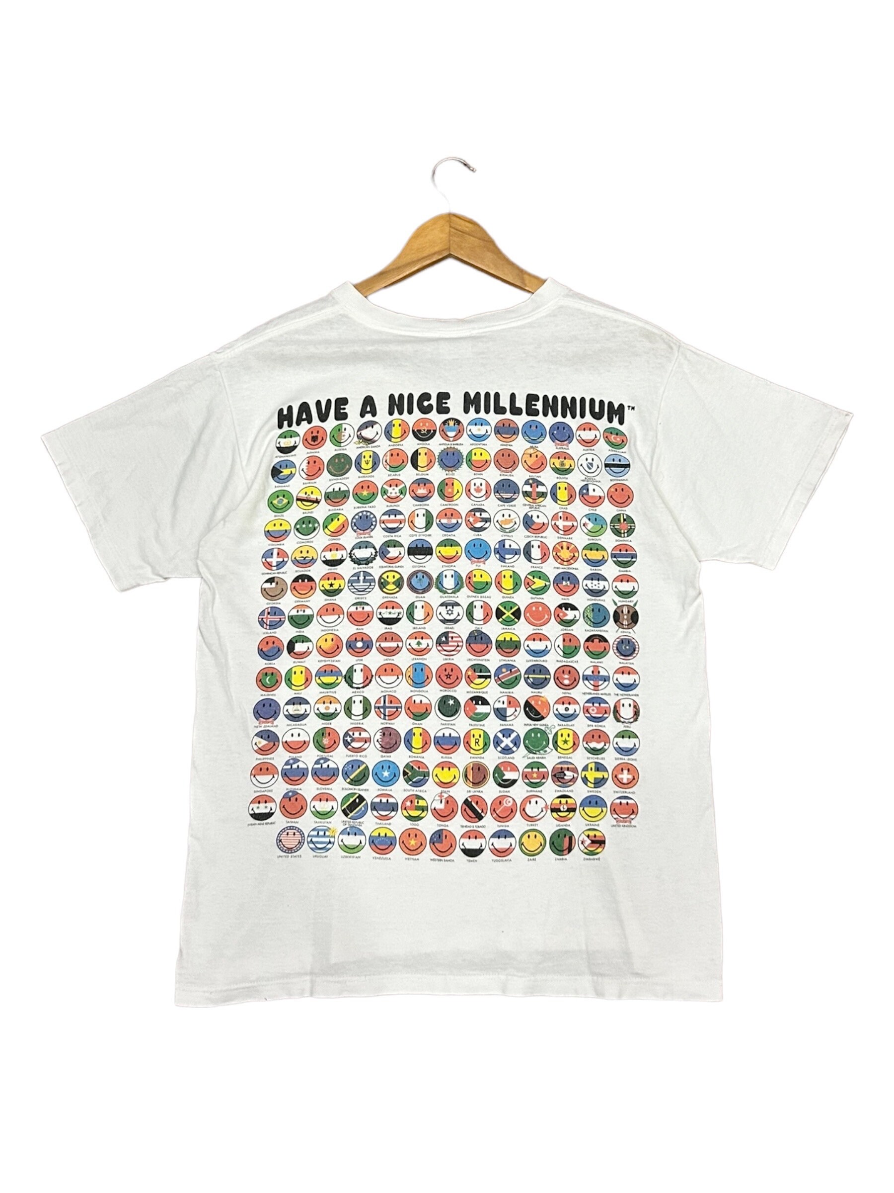 Vintage Have A Nice 2000 Millennium T Shirt / Country Flags Smiley 