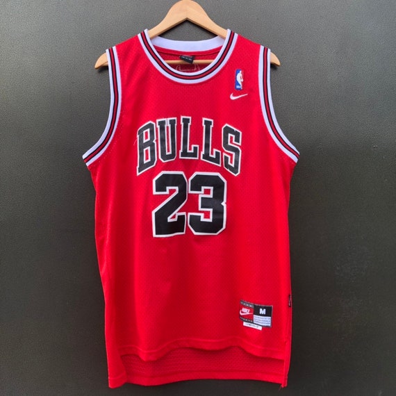 chicago bulls retro jersey