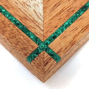 Mahogany Wood With Malachite Stone Inlay 4x6 Picture Frame