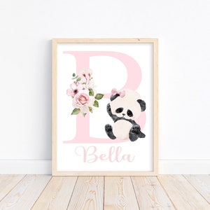 Decoración de guardería para niña con diseño floral de panda en acuarela personalizado y rosa para imprimir - Monograma inicial con nombre de bebé - Descarga digital