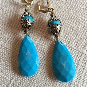 Beautiful Faceted Turquoise Howlite Pendant  and Round Turquoise Earrings