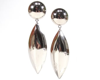 Long silver vintage clip-on earrings 70s style Navette elegantly polished space age earrings aluminum 8.5 x 2.5 cm 80s