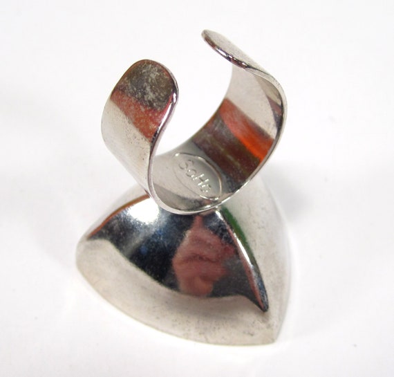 Big statement retro triangle ring Space SoHo Colo… - image 4