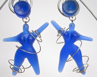 Clip on Earclips large colorful woman blue spiral 9x6cm SoHo Cologne 1994