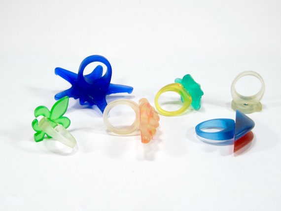 90s synthetic resin rings set of 6 pieces starfis… - image 2