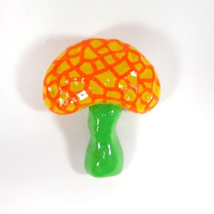 Psy goa handpainted mushroom brooch ca 5x5cm original SoHo Cologne 1994