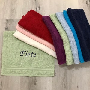 Handtuch Gästehandtuch bestickt mit Namen Wunschnamen mehrere Farben Frotteehandtuch