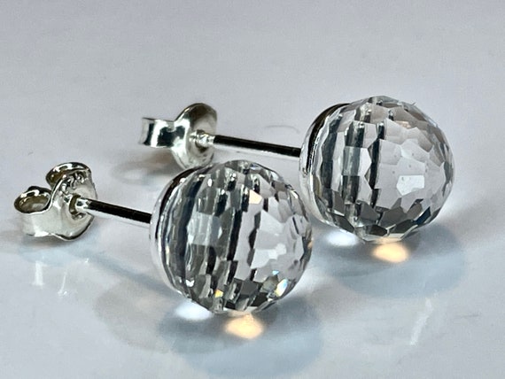 925 sterling silver stud earrings with swarovski best sale crystals