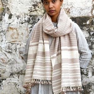 Handwoven Silk Wool Scarf – , Ethical Unisex Stole, Boho Winter Shawl, Natural Fiber Accessory