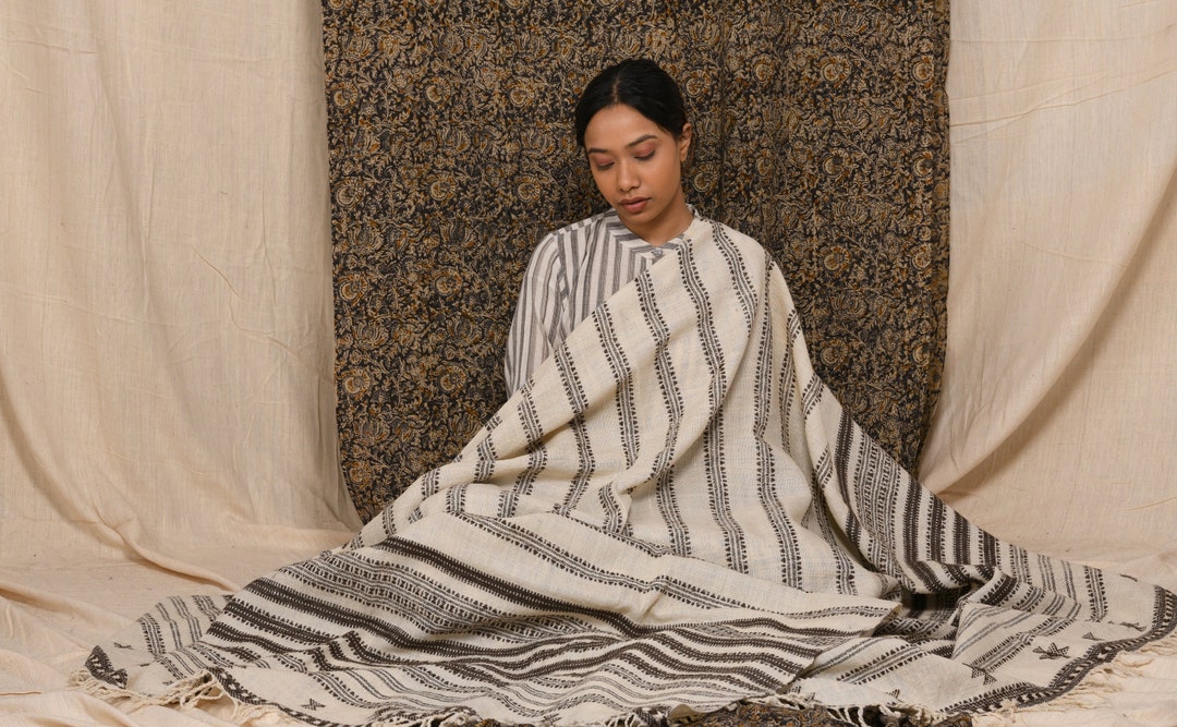 Buy Hand Woven Wool Throw Blanket Online in India Etsy