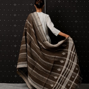 Rustic Handwoven Wool Throw – Boho Bed Blanket – Wool Sofa Throw – Winter Home Decor – Artisan Made in India