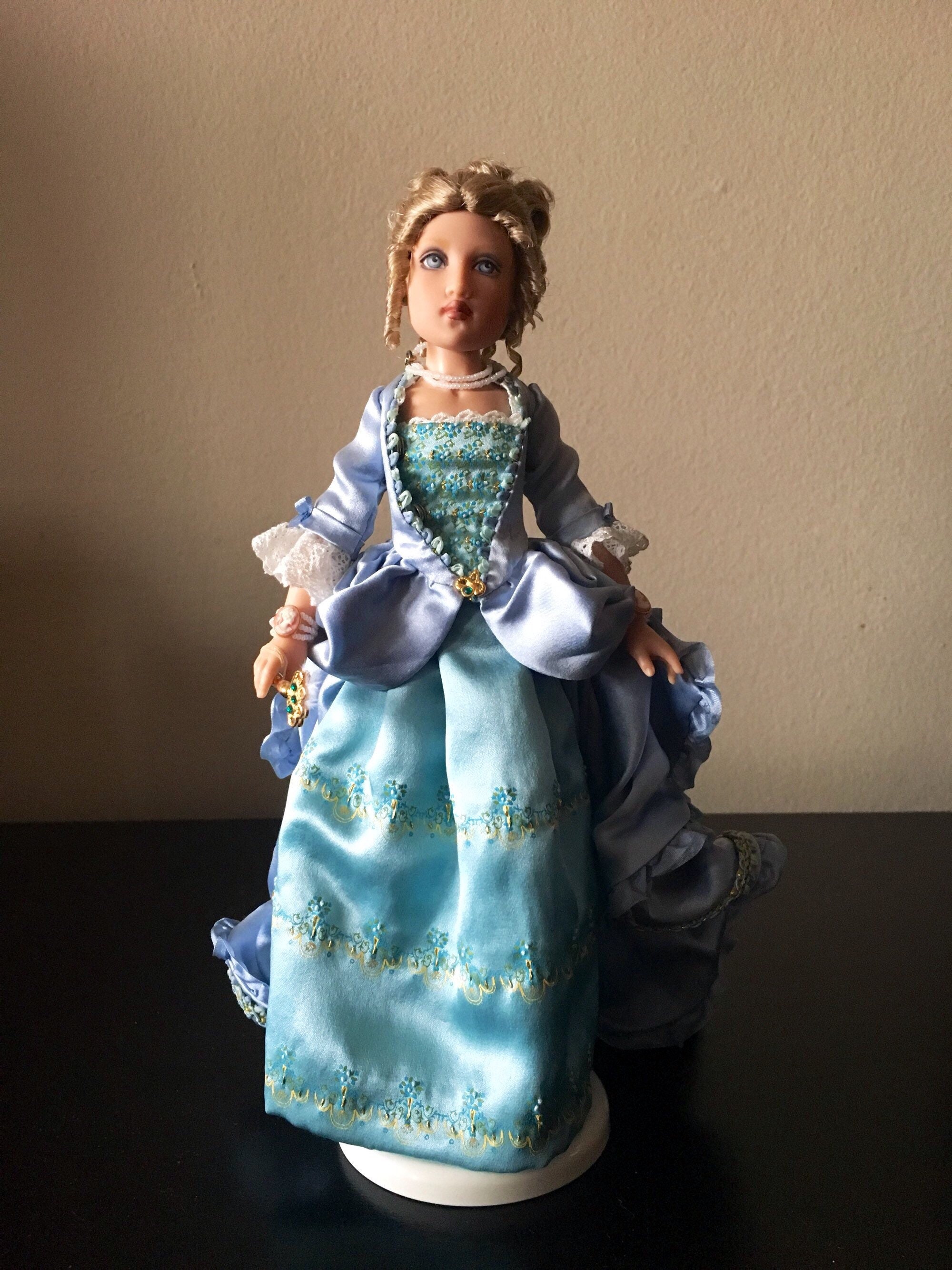 Cécile (gates of Gold) France, 1711 - Etsy