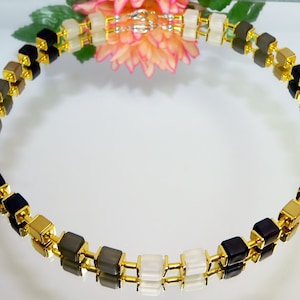 Chain, necklace, necklace, cube chain, necklace, cube, hematite cube, acrylic cube, metal pins, black, white, gold, gray,