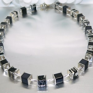 Chain, necklace, collier, cube chain, glass cube, Polaris cube, metal plate, glass pin beads, silver, black