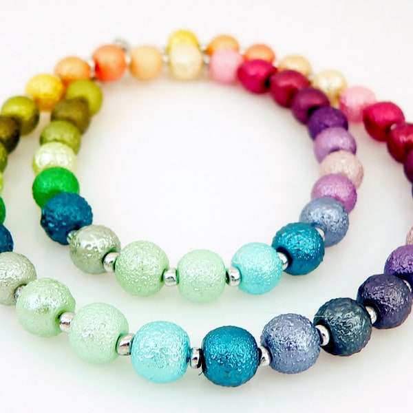 Halskette, Collier, Necklace, Perlen, Glas, Krepp, Stardust, mehrfarbig, bunt, regenbogen, rot, grün, blau,