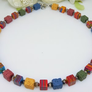 Necklace, cube chain, necklace, necklace, cube, cube, lava, malachite, red, blue, green, yellow, colorful,