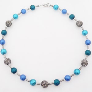 Halskette, Perlenkette, Glasperlen, Necklace, Hämatit, silber, Strass, emerald, teal, türkis 244c
