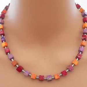 Ketting, ketting, ketting, kubusketting, ketting, kubus, jaspis-indrukken, hematietpinnen, oranje, rood, paars, veelkleurig,