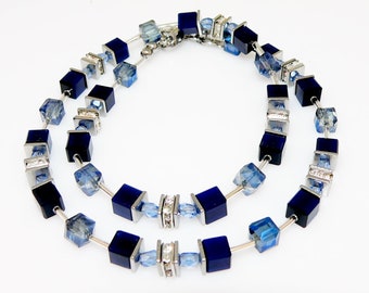 Halskette, Collier, Würfelkette, Necklace, Würfel, Cube, Cat Eye, Strass, Kristallglas, blau, nachtblau, dunkelblau