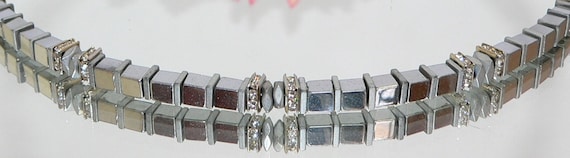 Catena, collana, catena di cubi, cubo, lava, ematite, lucido, bianco, multicolore, multicolore - Italia