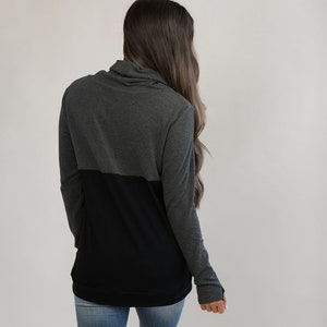 Nursing Clothes Nursing Tops for Breastfeeding Nursing Hoodie Nursing Colorblock Pullover with Pockets Black/Dark Gray image 4