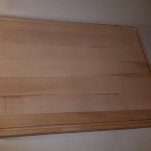 Large Carving Board with juice groove,in maple image 2