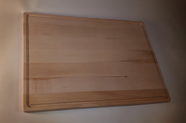 Large Carving Board with juice groove,in maple image 2