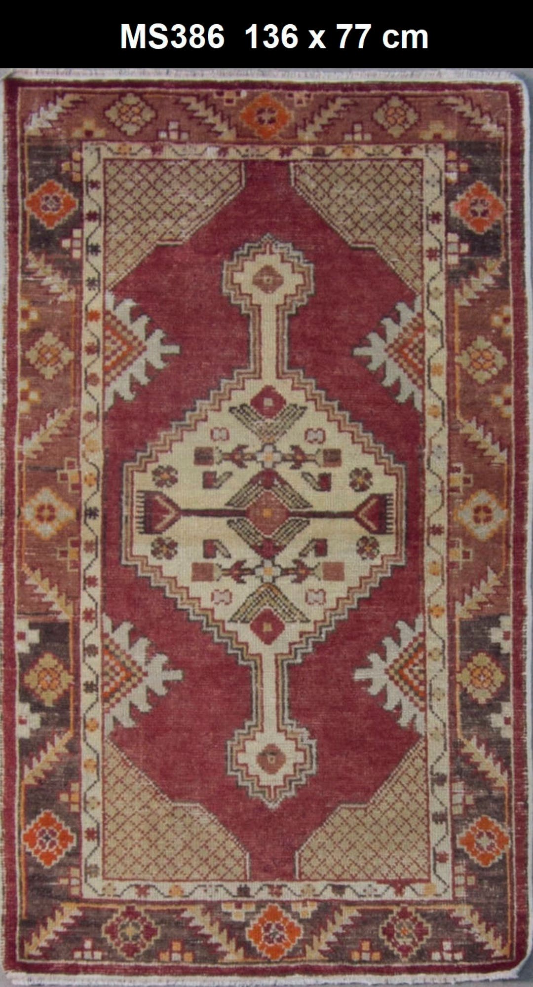 MS-386 Turkish, Handmade, Oushak, Vintage Rug..the Size is 136 X
