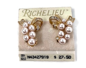 Vintage Signed Richelieu Gold Tone Faux Pearl Grape Cluster Clip On Earrings