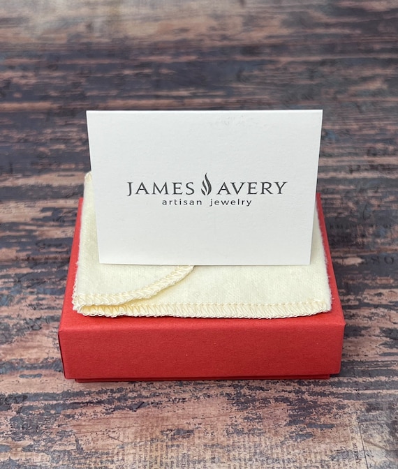 Vintage Gold Avery