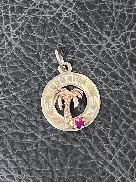 Vintage 14K Crea Gold Florida Palm Tree Disc Travel Charm