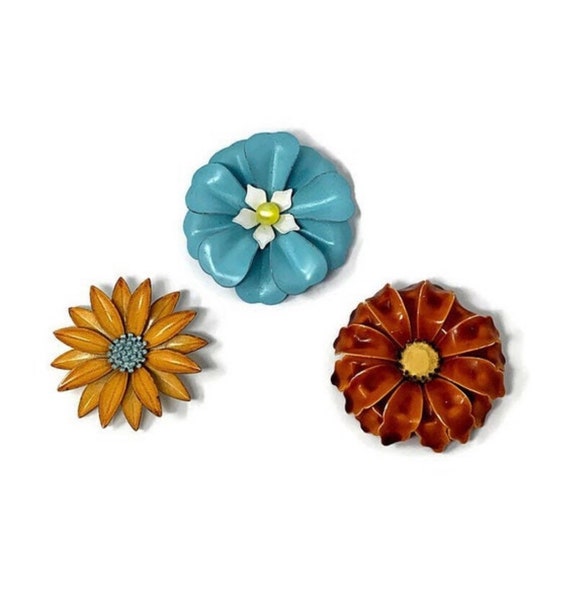 Retro Enamel Flower Brooch Pins: Flower Power/60s