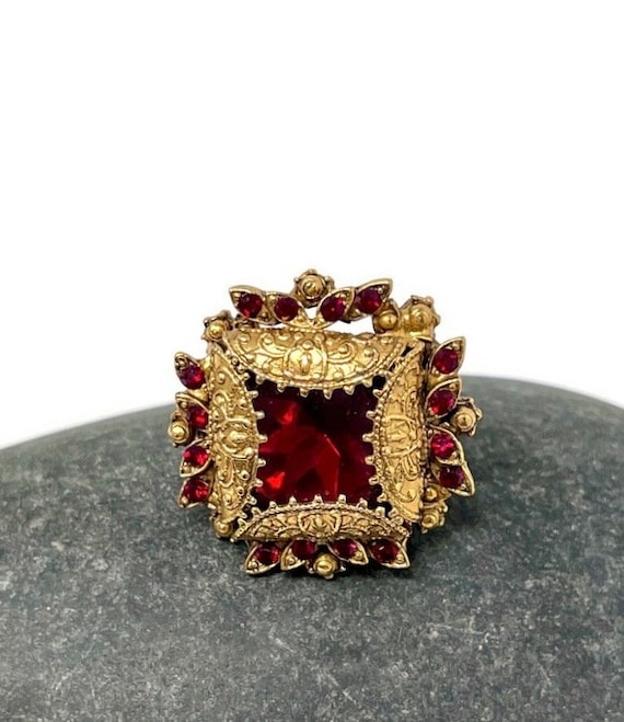 Vintage Florenza Ornate Square Red Rhinestone Adju