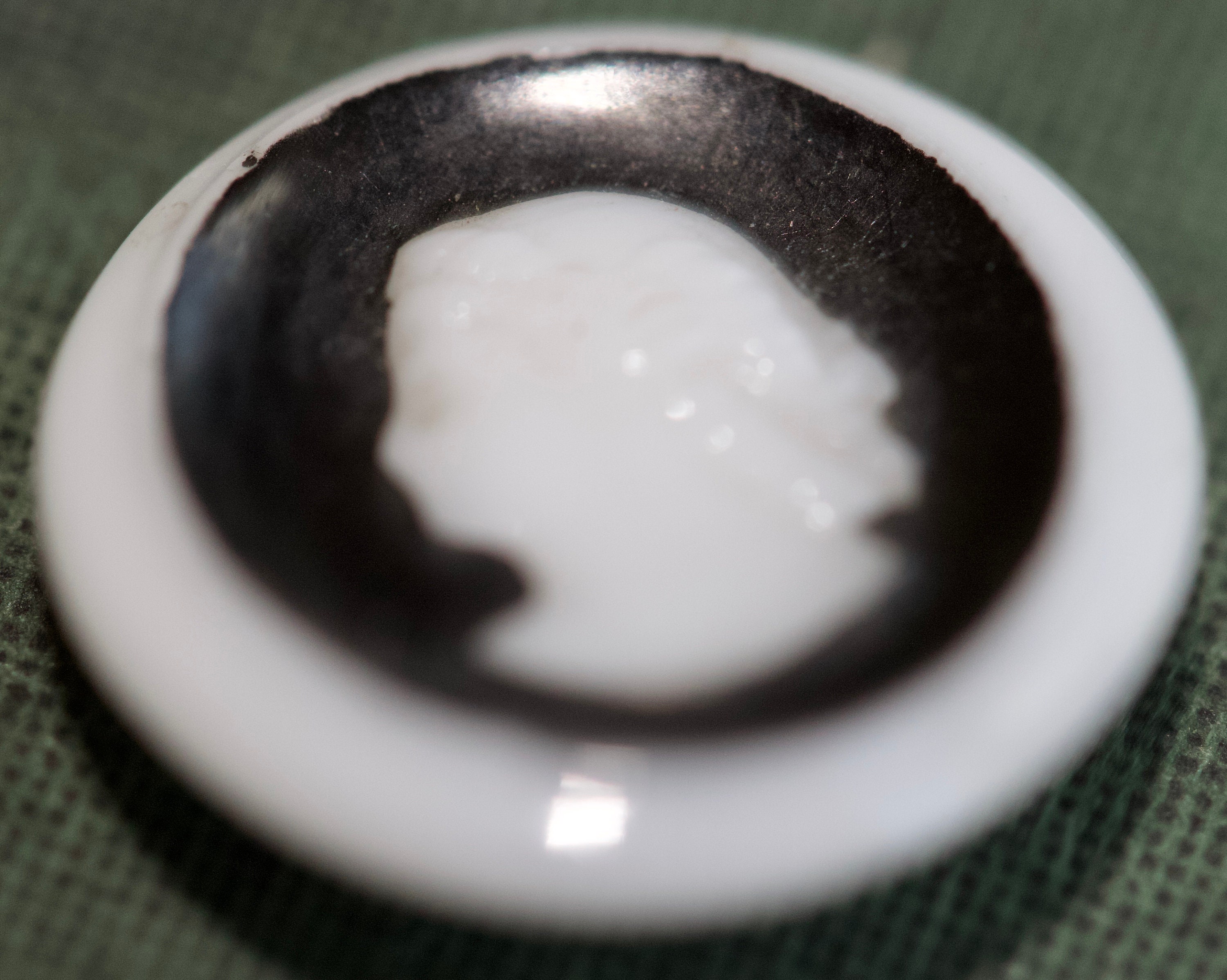 Cuatro cabezas en vidrio blanco Etsy España