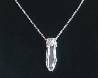 Cyanite, bijoux, emballage métallique, pendentif