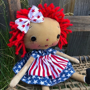 Primitieve patriottische Raggedy Annie &quot;Glorie&quot;
