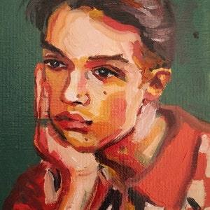 Portrait original et coloré à l'huile d'un garçon pensif et rêveur. Main sur le menton. Original et unique. Moderne. Pour la décoration.