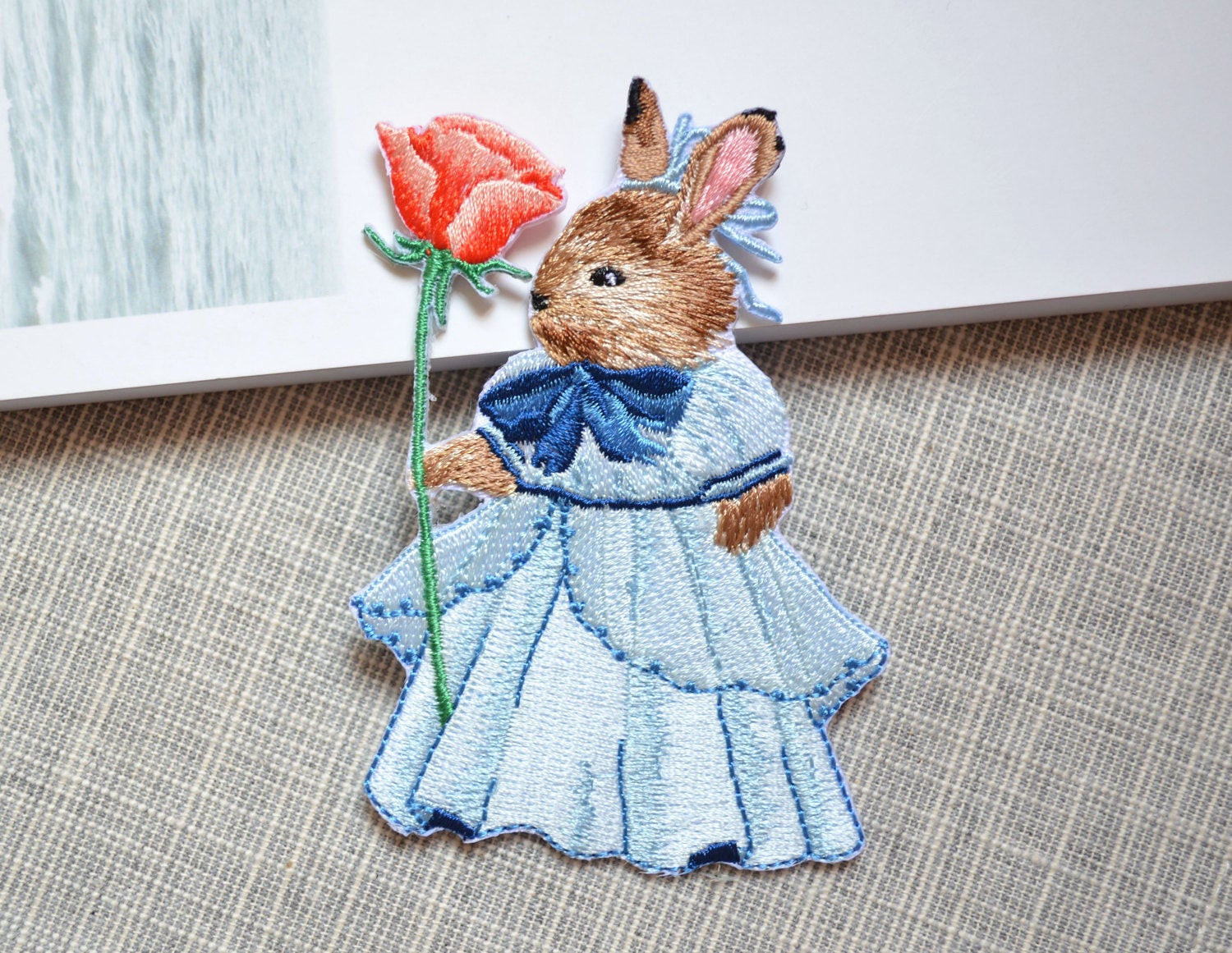 Lovely rabbit patch ,Iron-on bird patch ,cartoon Embroidered rabbit