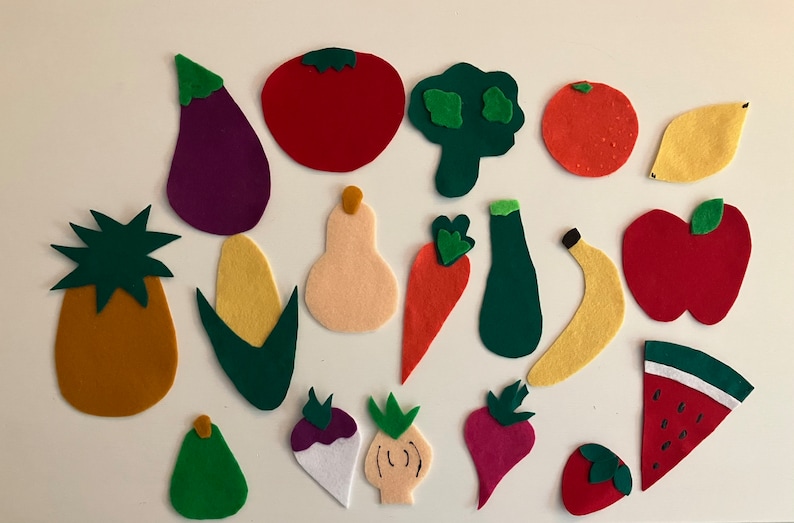 Vegetables & Fruit Felt Pieces Children's Felt/Flannel Board Story image 1