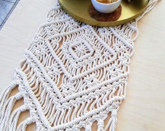 Macrame Table Runner , Small Handmade Macrame Table Decor, Bohemian Dining Room, Woven Rustic Wedding Decor, Natural Style