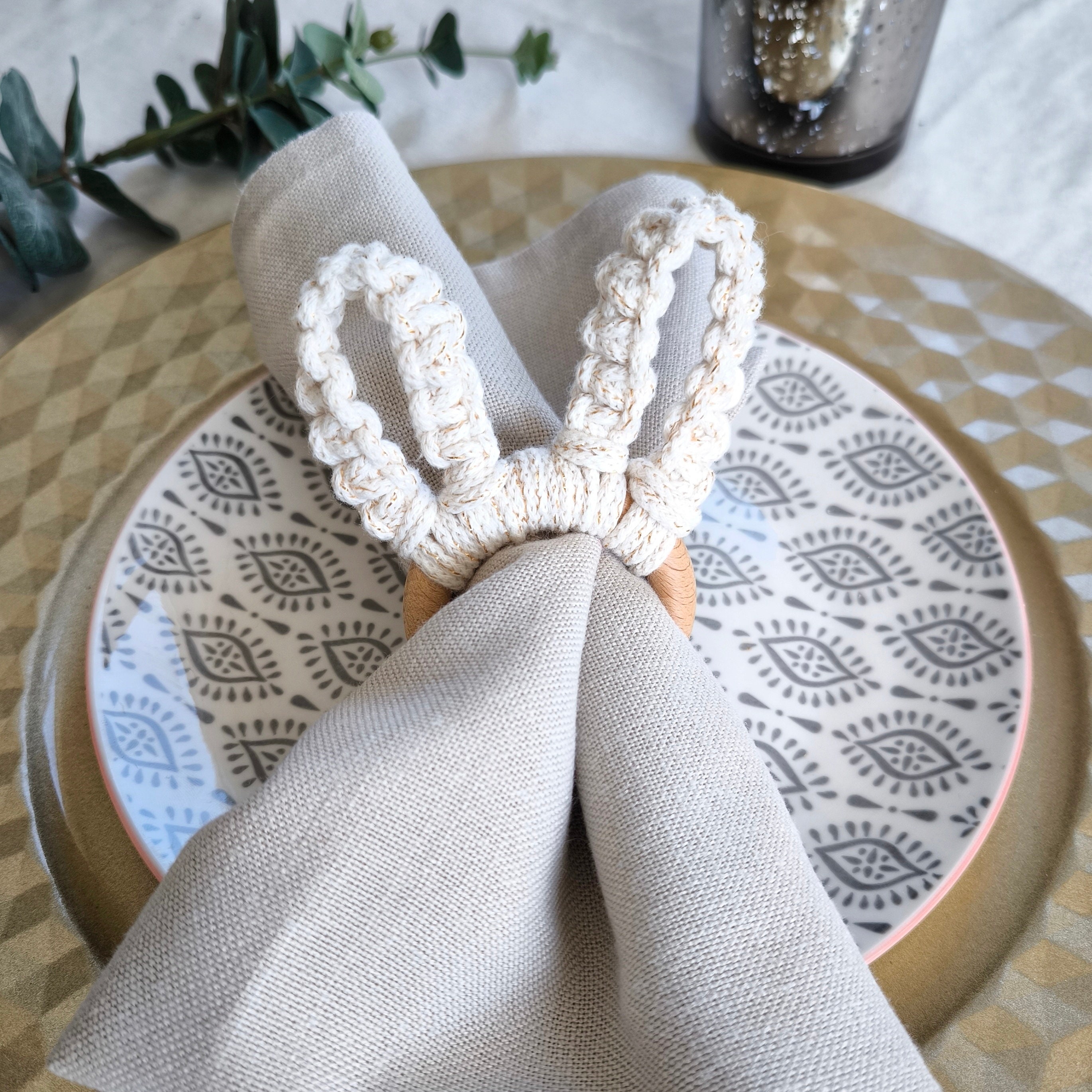 MWOOT 12 Pezzi Anelli Portatovaglioli Pasquali, Coniglio e Uova di Pasqua Fermatovaglioli Legno per Pasqua Cena Festa Banchetto Decorazione da Tavola, Accessori Pasquali Artigianali Fai Da Te
